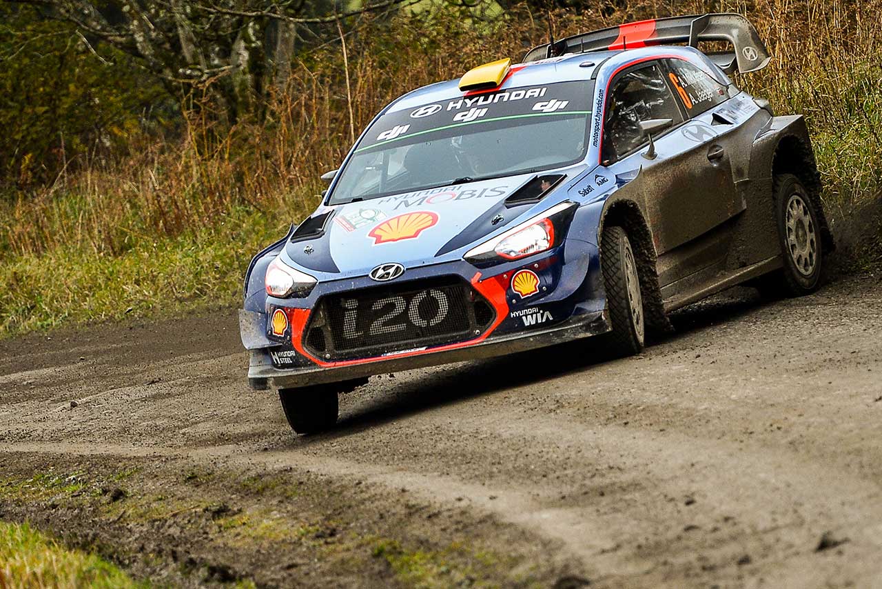 アンドレアス・ミケルセン（ヒュンダイi20クーペWRC）