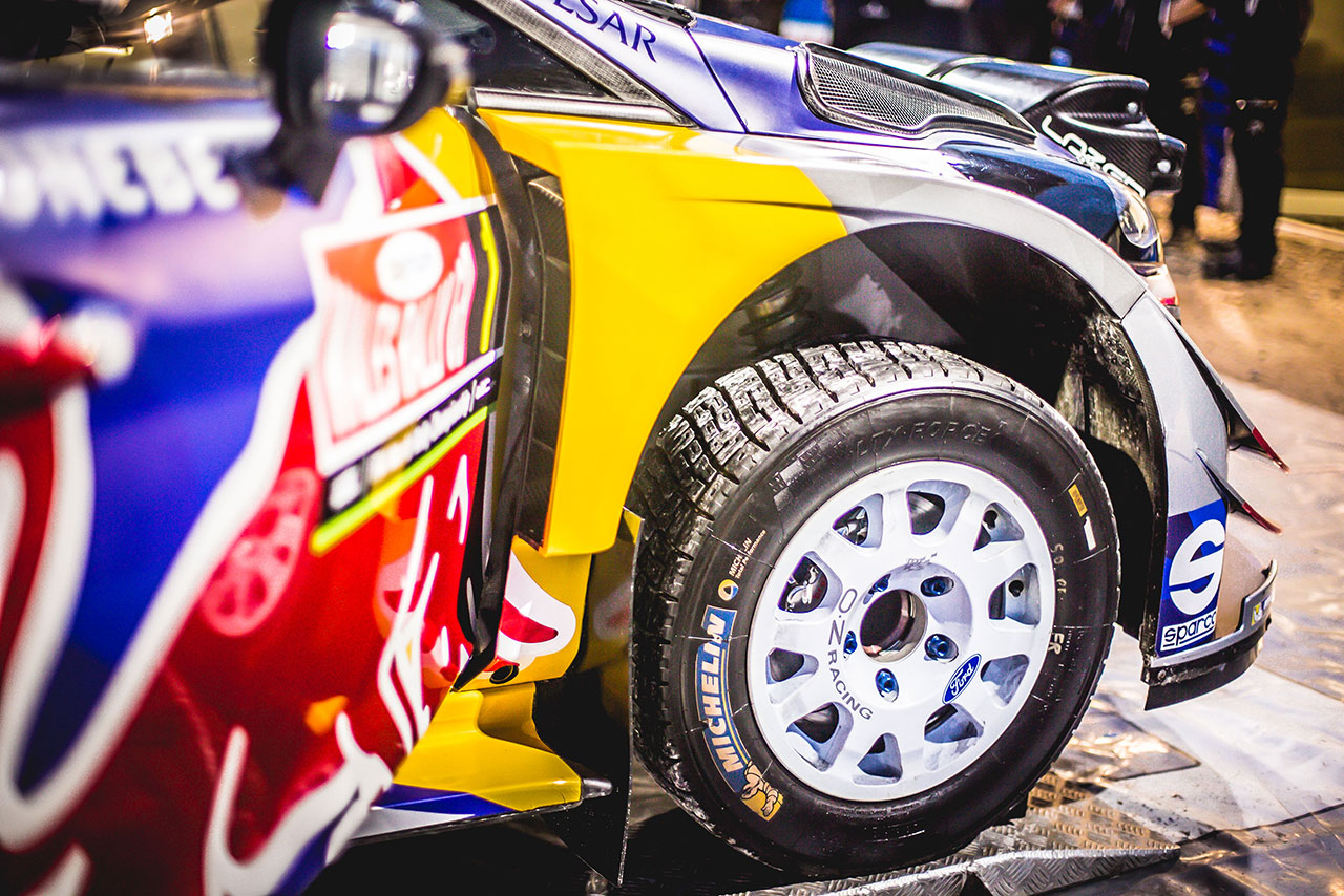 WRCラリーGBのSS1ではセバスチャン・オジエが総合首位にたった