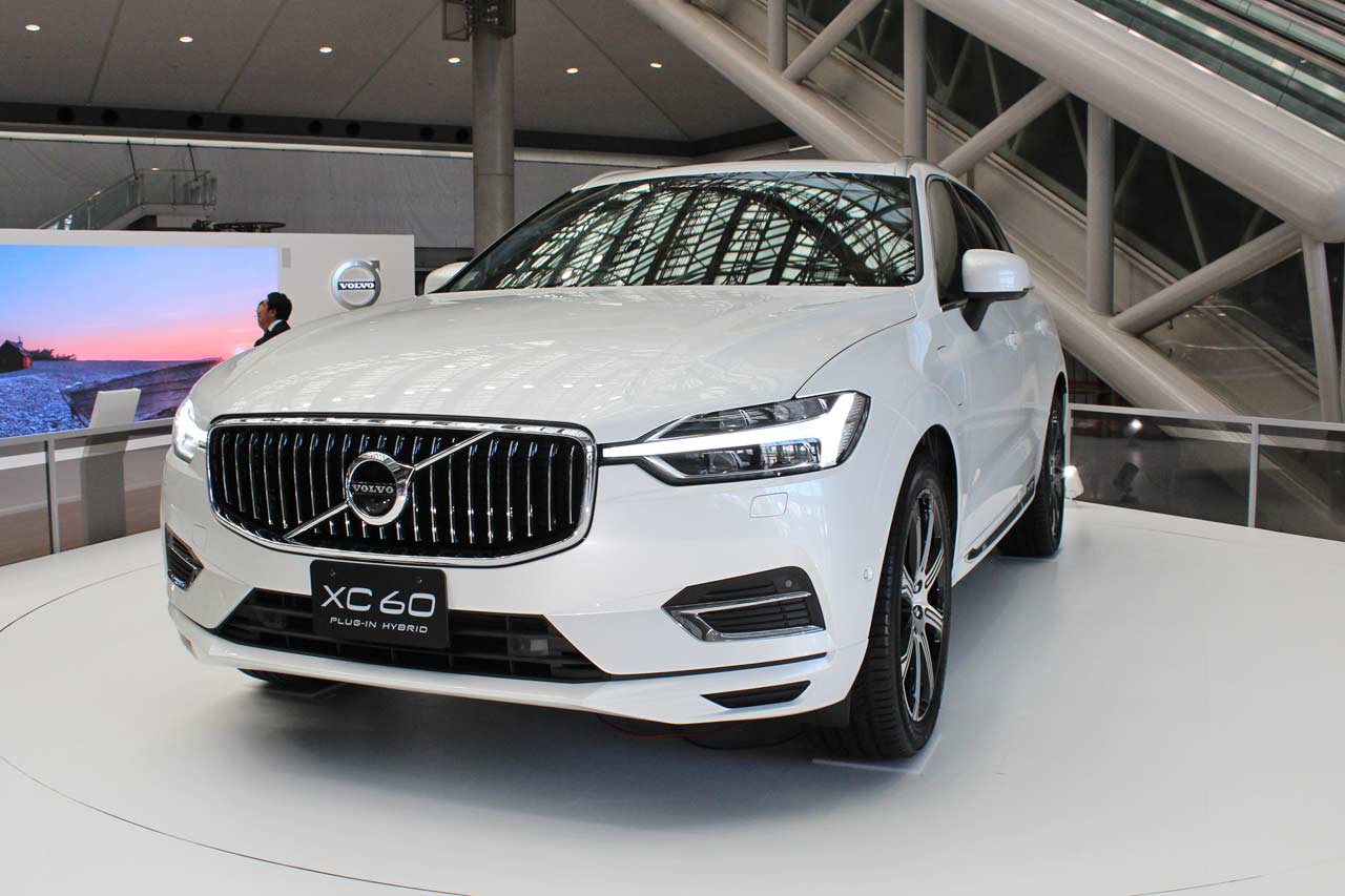 東京モーターショー2017に出展された『ボルボXC60』