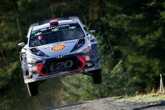 ティエリー・ヌービル（ヒュンダイi20クーペWRC）