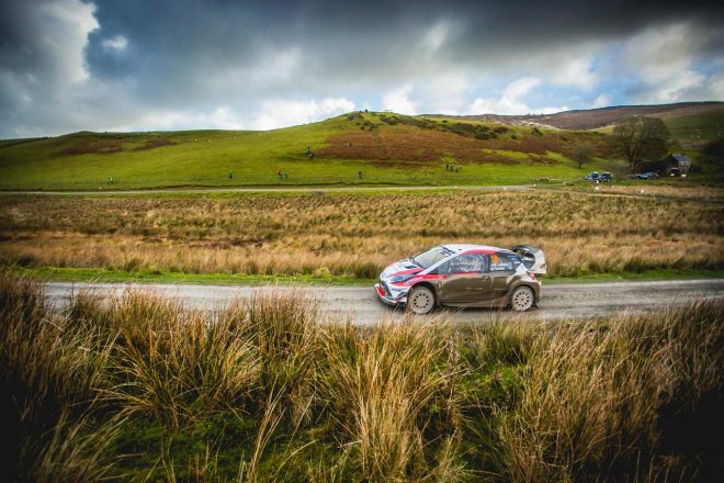 ヤリ-マティ・ラトバラ（トヨタ・ヤリスWRC）