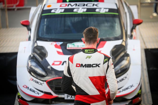 ホームイベントのラリーGBで自身初のWRC優勝を飾ったエルフィン・エバンス（フォード・フィエスタWRC）