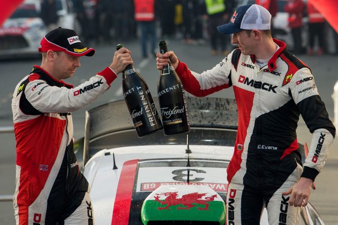 ホームイベントのラリーGBで自身初のWRC優勝を飾ったエルフィン・エバンス（フォード・フィエスタWRC）