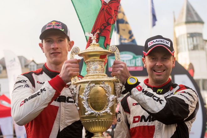 ホームイベントのラリーGBで自身初のWRC優勝を飾ったエルフィン・エバンス（フォード・フィエスタWRC）