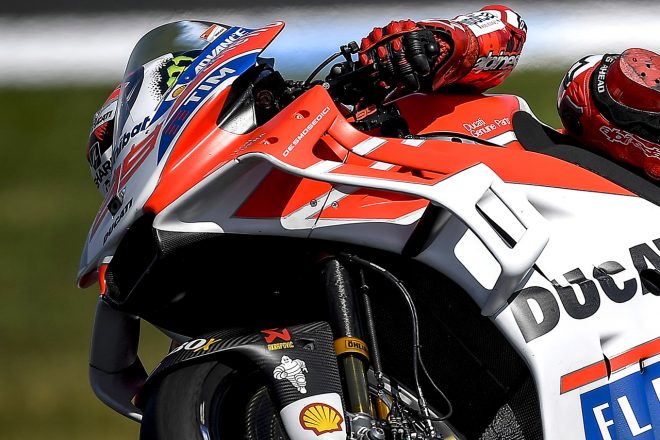 ドゥカティの空力カウル