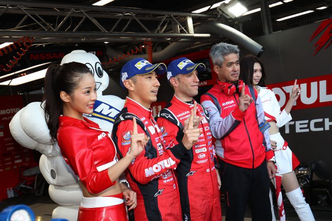 GT500クラスポールにつけたMOTUL AUTECH GT-R