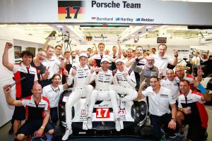 ティモ・ベルンハルト／ブレンドン・ハートレー／マーク・ウエーバーがドライバーズタイトルを獲得
