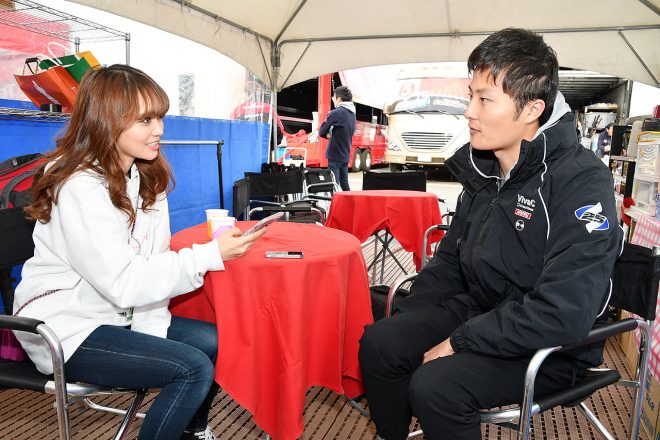 スーパーGT第8戦もてぎで山下健太選手に突撃