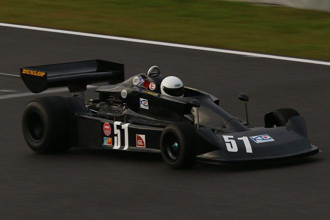 鈴鹿サーキットを走るコジマKE007