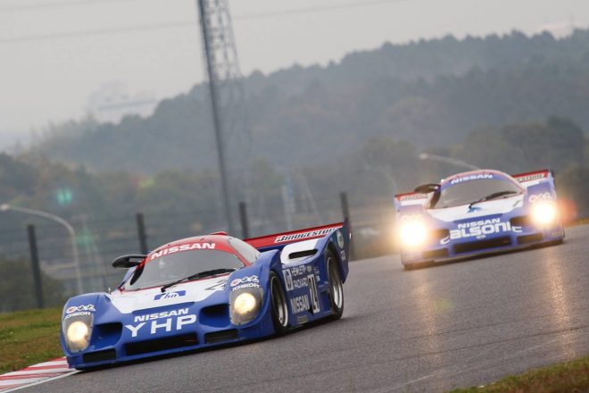 鈴鹿サーキットを駆る2台のニッサンR92CP