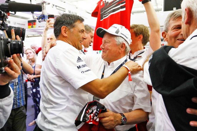 ミヒャエル・シュタイナー（左）、ヴォルフガング・ポルシェ博士（右）