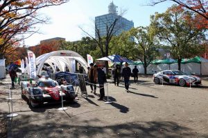 トヨタTS050ハイブリッド（2016年仕様）とニュルブルクリンク24時間レースに参戦したトヨタ86