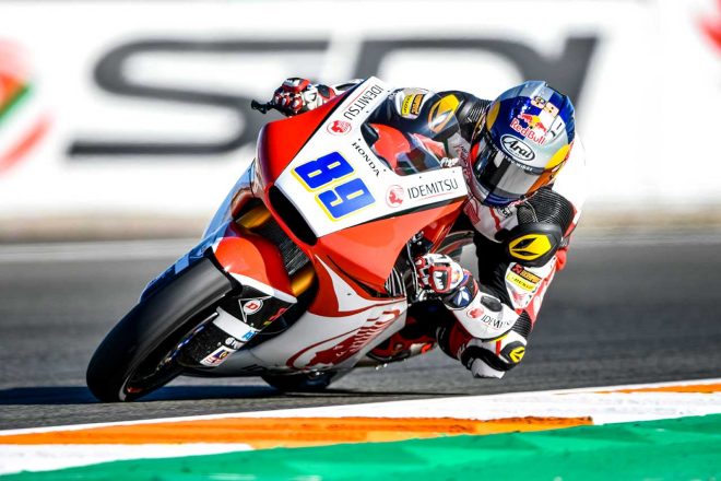 2017年、中上のチームメイトとして戦ったパウィ