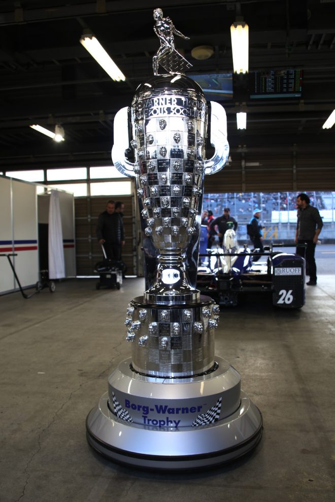 日本初公開となったホルグワーナートロフィー