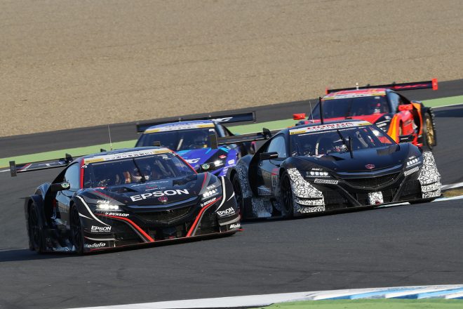 スーパーGTファイナルバトルの様子