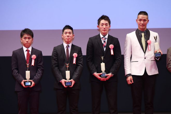 ルーキー・オブ・ザ・イヤーを獲得した中島元気（J-GP3）、國峰啄磨（ST600）、岩戸亮介（J-GP2）、濱原（JSB1000）