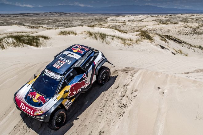 カルロス・サインツ（プジョー3008DKR Maxi）