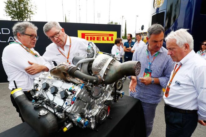 メカクローム製のFIA F2用3.4リットルV6シングルターボエンジン