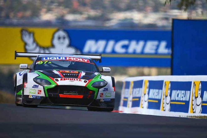 クラフト・バンブーは2015年、97号車アストンマーチンV12バンテージGT3で総合3位となっている。