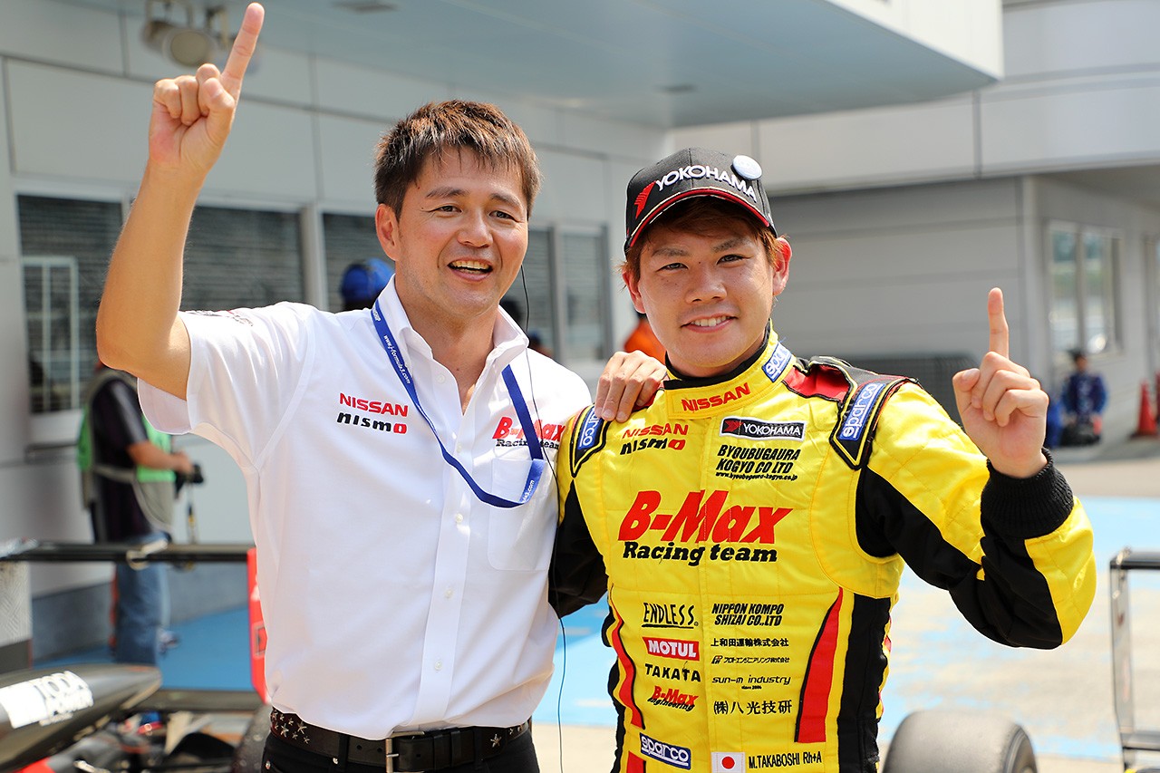 2017全日本F3王者となった高星明誠（右）。フォーミュラE強豪チームでのルーキーテスト参加が決定した。