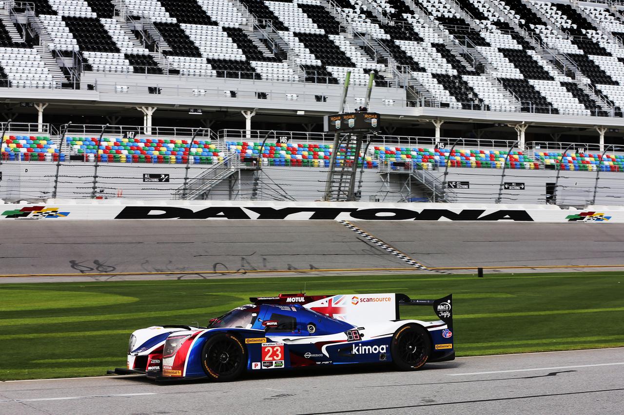 アロンソもドライブした23号車リジェJS P217・ギブソンは初日を総合9番手で終えた。