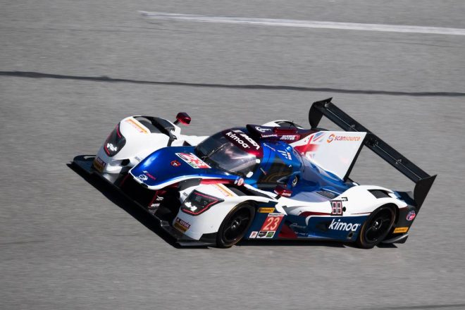 ユナイテッド・オートスポーツの23号車リジェ。フェルナンド・アロンソがチーム内最速の1分38秒072をマークしている。