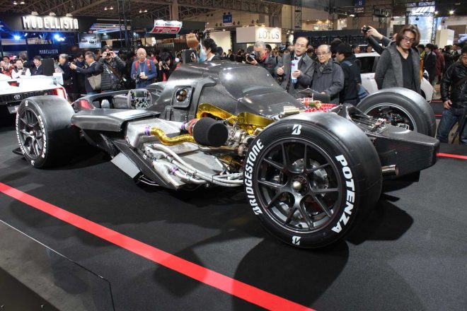 GRスーパースポーツコンセプトのコンポーネントを視認できるカウルレスモデルも展示された。