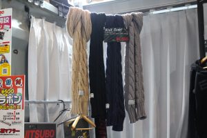 こちらのマフラーでは自分を「カスタマイズ」?