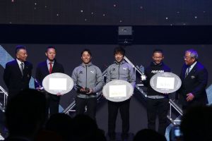 星野、コメント前は「緊張する…」と呟く一幕も