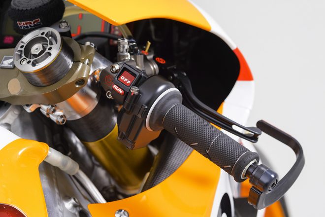 マルケス機　右ハンドルレバー