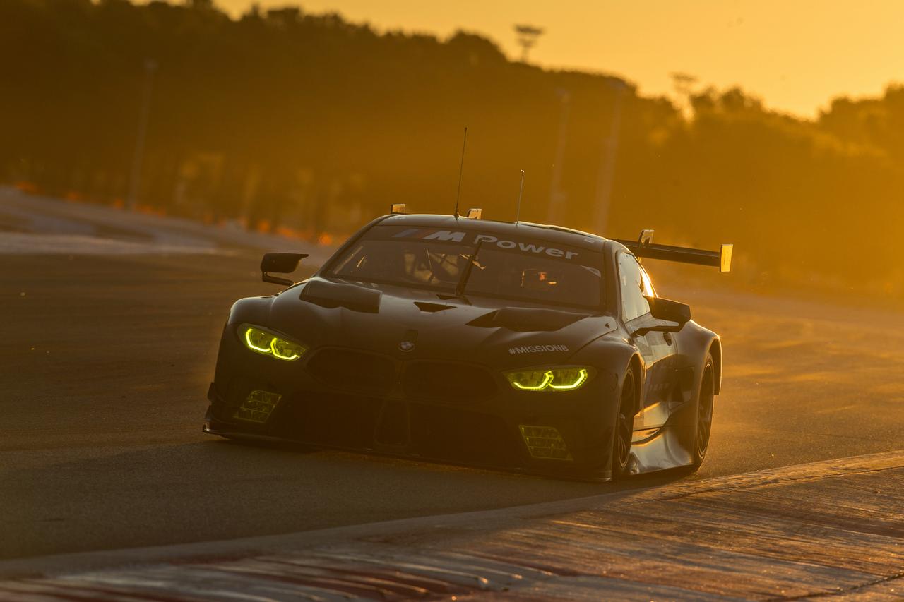 ポール・リカールで開発テストを行うBMW M8 GTE