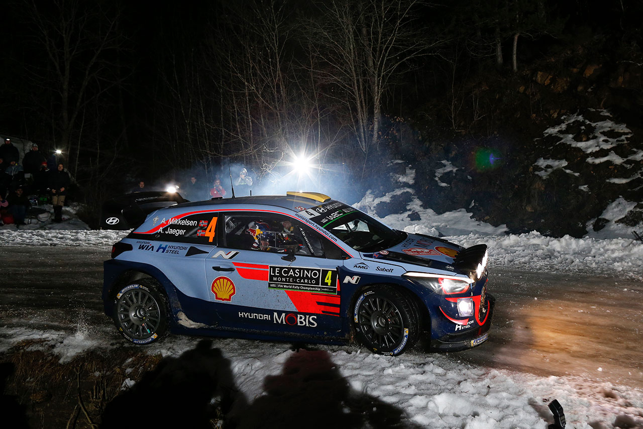 アンドレアス・ミケルセン（ヒュンダイi20クーペWRC）