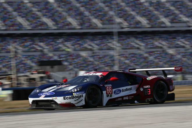 GTLMクラスで独走態勢に入っている66号車フォードGT