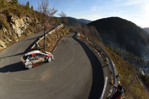 ヤリ-マティ・ラトバラ（トヨタ・ヤリスWRC）