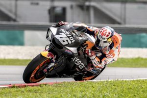 新型空力カウルを装着して走るダニ・ペドロサ（ホンダ）