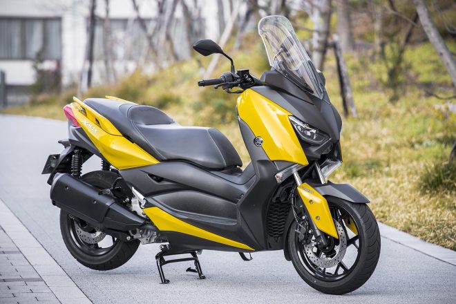 ヤマハXMAX 右サイド