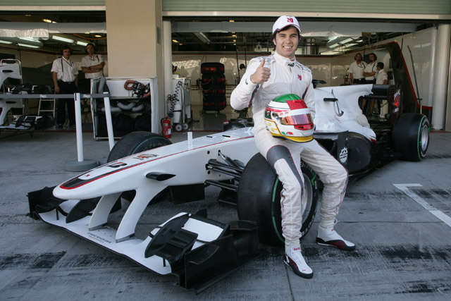 F1 11年代可夢偉、ハミルトン、ウェーバー、我々の祈り、日本に