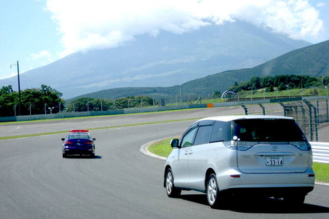 富士スピードウェイで新年初走りの走行イベントを開催 Autosport Web