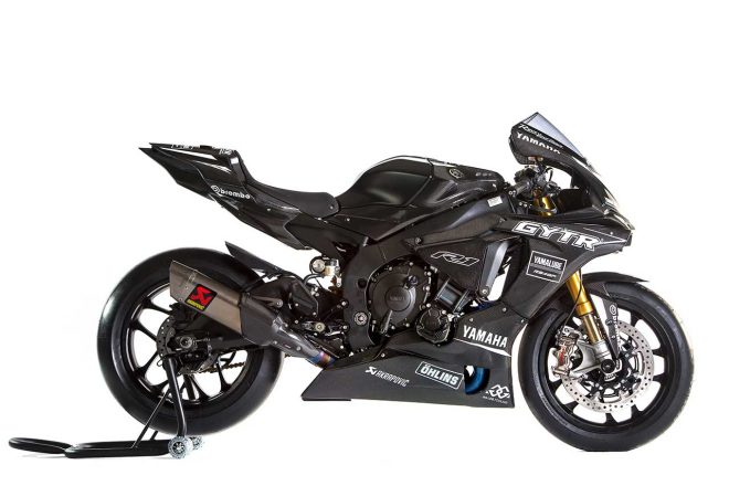 GYTRパーツを装着したYZF-R1