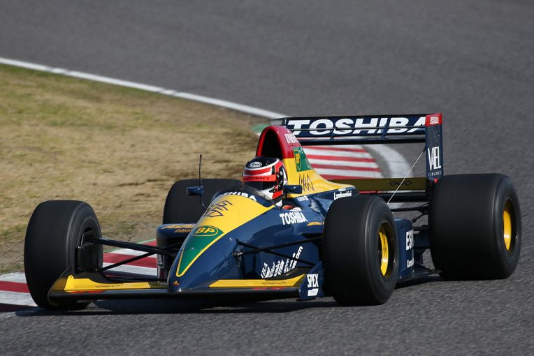 花火とf1マシンが鈴鹿サーキットで共演 Autosport Web