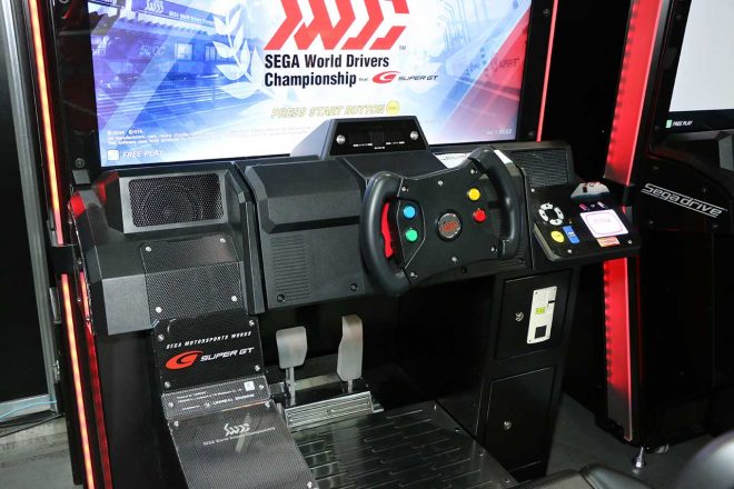 パドルに足が届かなくても遊べるモードが搭載されているので、小さな子供でもプレイ可能