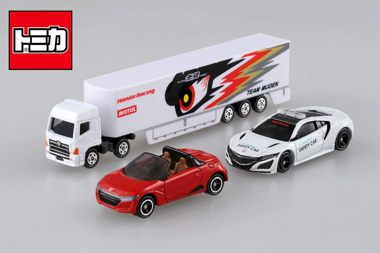 TEAM無限トランスポーター、S660、NSX鈴鹿サーキットセーフティカーの3台からなるトミカの『ホンダコレクション』