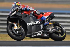 タイ・ブリーラムテストで小型の空力フェアリングをテストするアンドレア・ドビジオーゾ