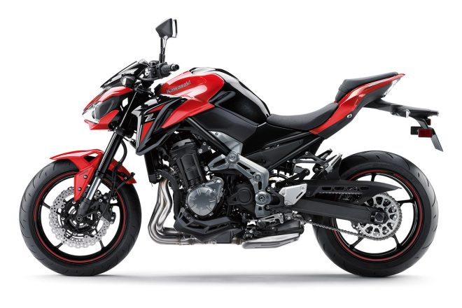 Z900／キャンディパーシモンレッド×メタリックスパークブラック