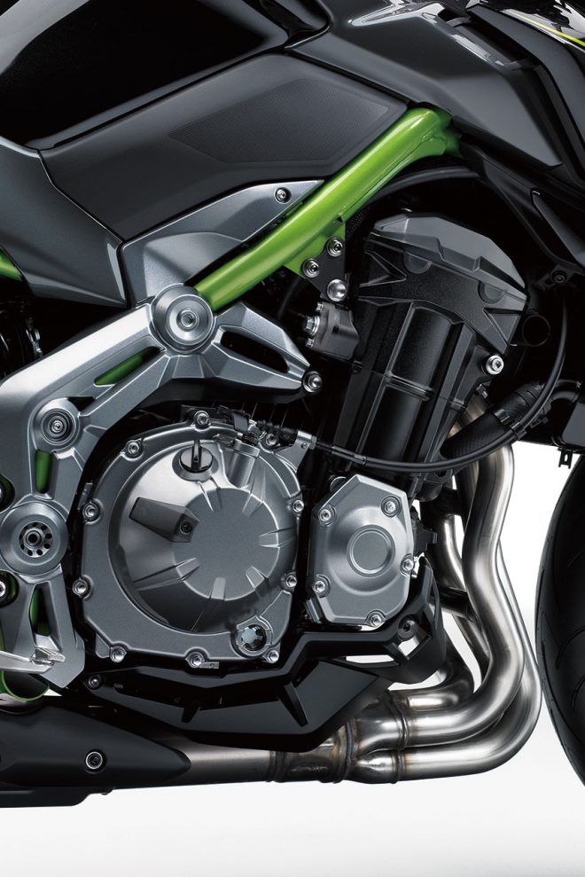 Z1000をベースにした新型エンジン