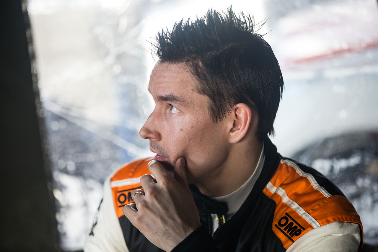 足立さやかとコンビを組むヤルッコ・ニカラ