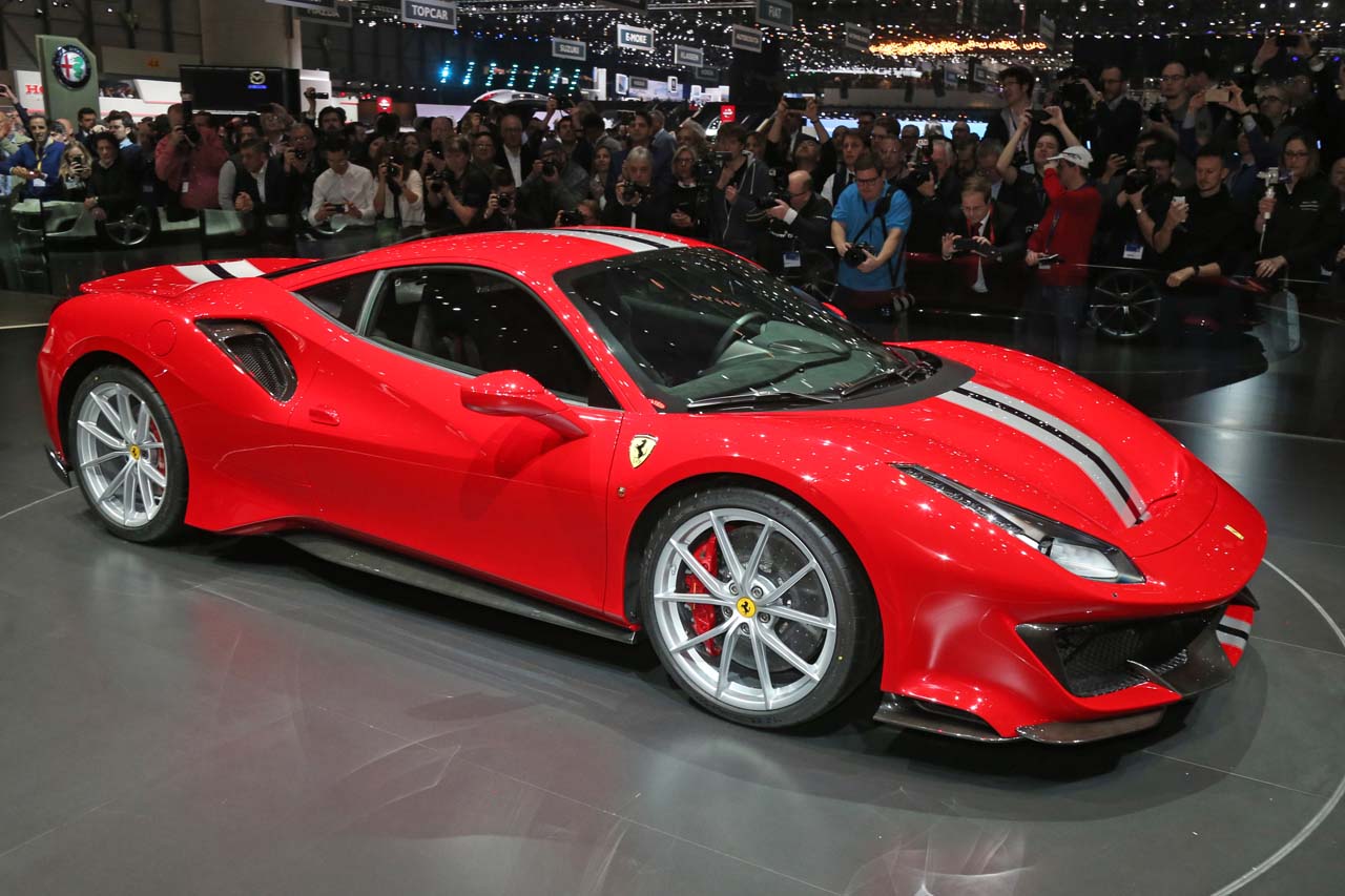 フェラーリ488ピスタ