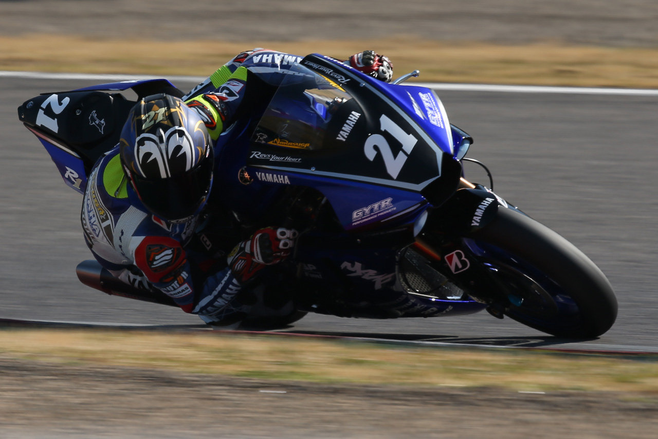 中須賀克行／YAMAHA FACTORY RACING TEAM