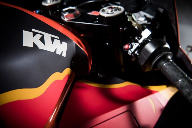 2018年仕様のKTM・RC16