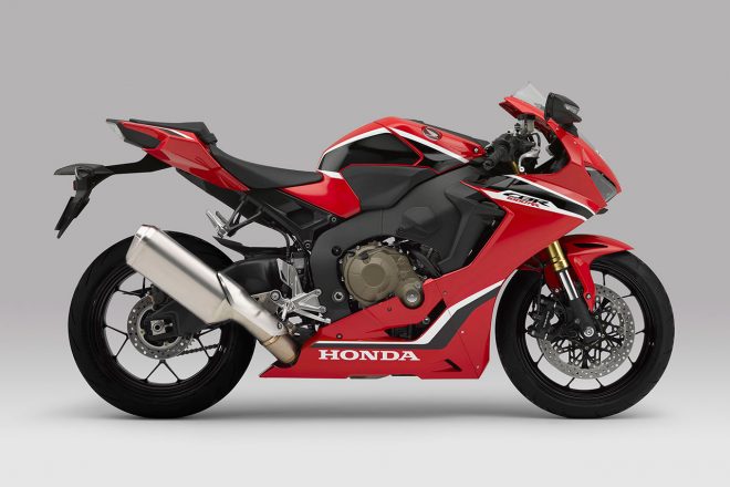 ホンダCBR1000RR（グランプリレッド）